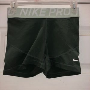 Nike Spandex New Style Size Medium worn once